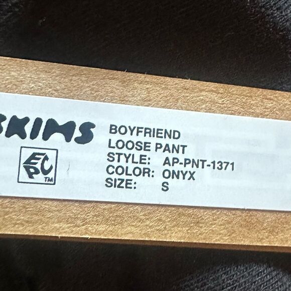 SKIMS NWT Boyfriend Loose Fit Pant Onyx Black Straight Leg Pant - Picture 7 of 7